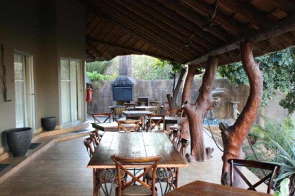 Croc River Lodge Komatipoort Exterior foto